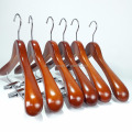 DL753 Hotel using high quality wooden clothes hanger used clothes hangers